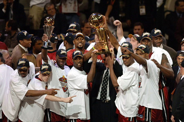 2006年NBA总决赛 小牛vs热火 完整录像【热火夺冠】