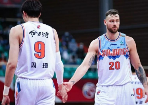 周琦年薪是多少现在_周琦目前身价介绍