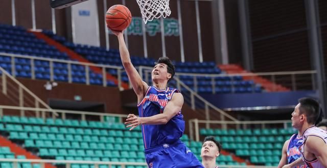 cba球员黎伊扬身高多少_黎伊扬身高臂展介绍