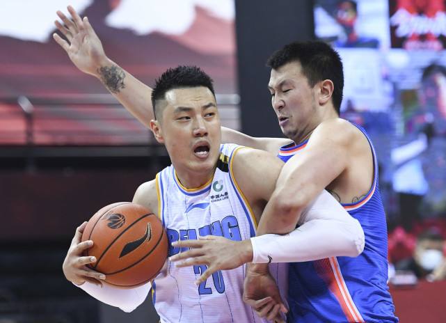 翟晓川什么水平_cba翟晓川技术特点介绍