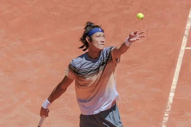 2023ATP1000马德里站1/4决赛 张之臻vs卡拉采夫 全场录像